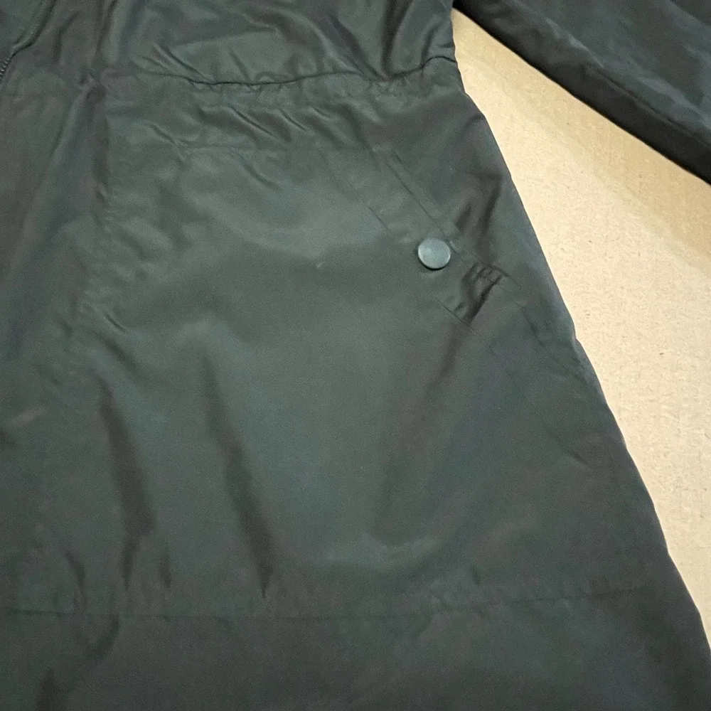 Avia Women's Medium Black Long Sleeve Full Zip Athletic Long Jacket‎ Windbreaker